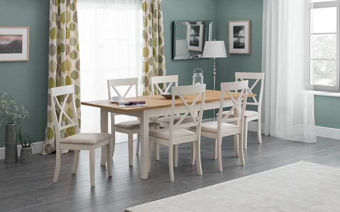 Davenport Extending Dining Set (Benche + 4 Chairs)